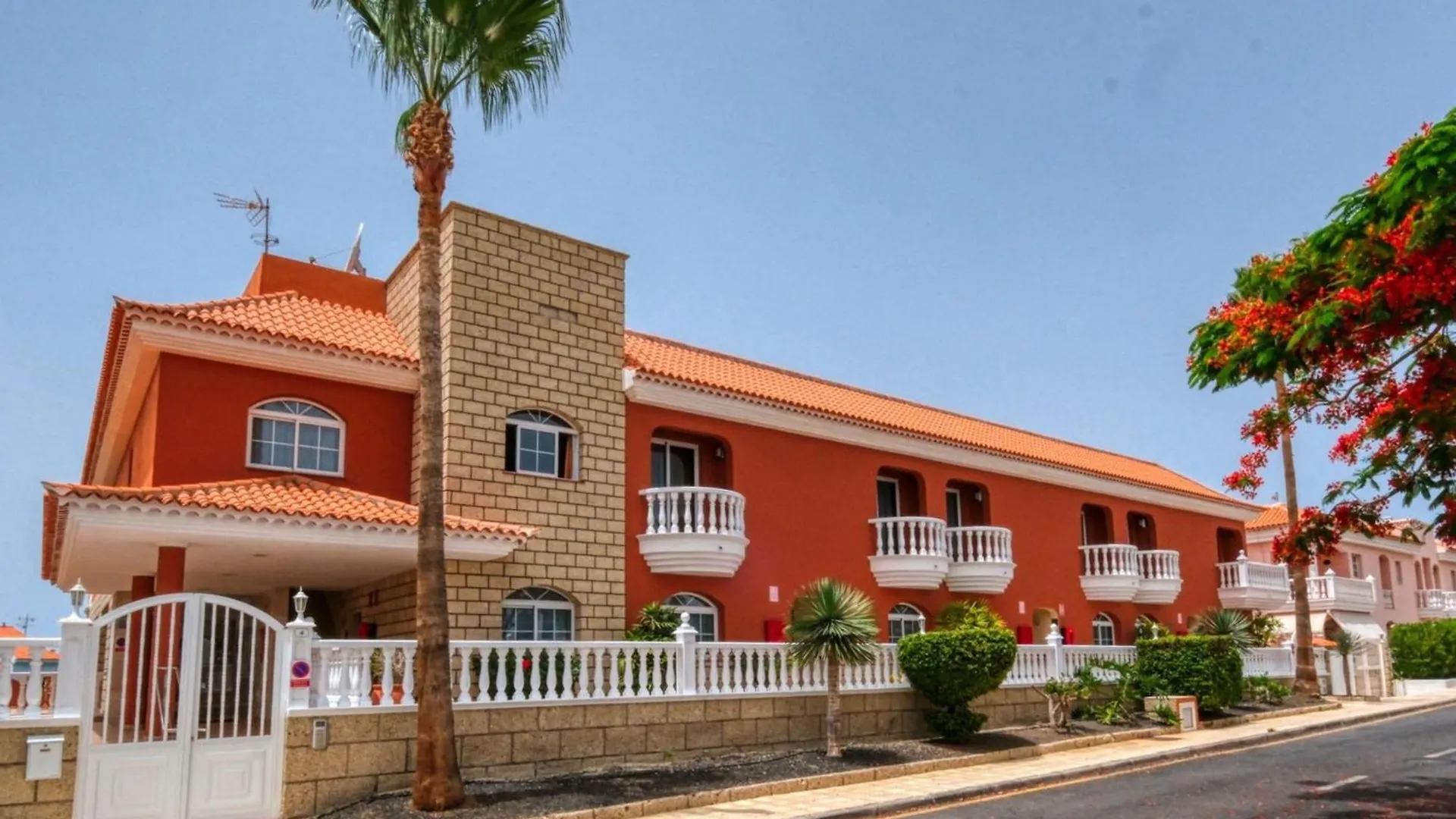 Apartamentos Callaomar Callao Salvaje Spain